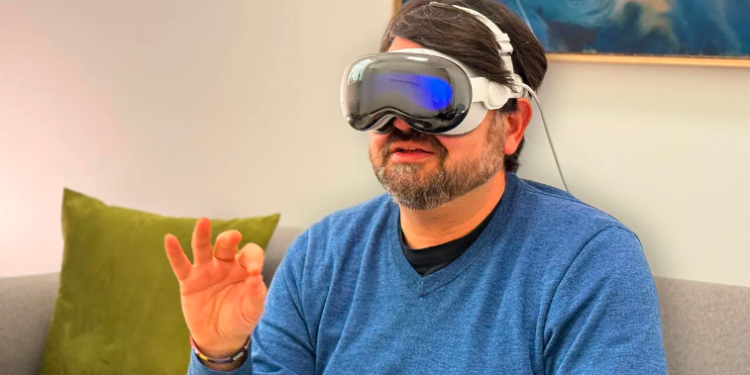 Apple's Vision Pro (and All of Mixed Reality) Needs to Keep Rethinking Our Hands